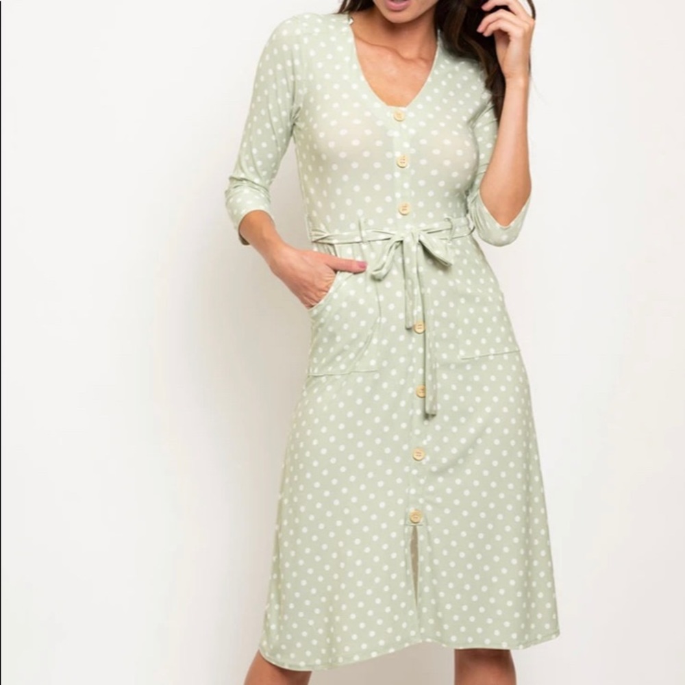 NWOT 3/4 Sleeve Self Tie Polka Dot MIDI